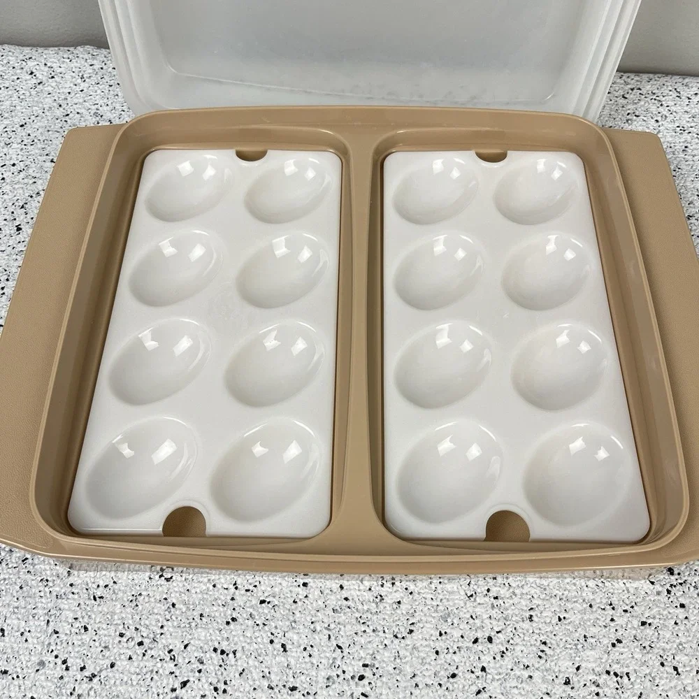Tupperware Deviled Egg‎ Keeper Carrier Storage Tan Vintage USA 4 pc Trays & Lid
